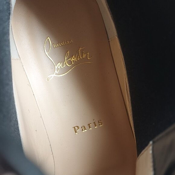 Christian Louboutin WOMENS Black Out Lina Spike Lug Boot - Picture 6 of 9